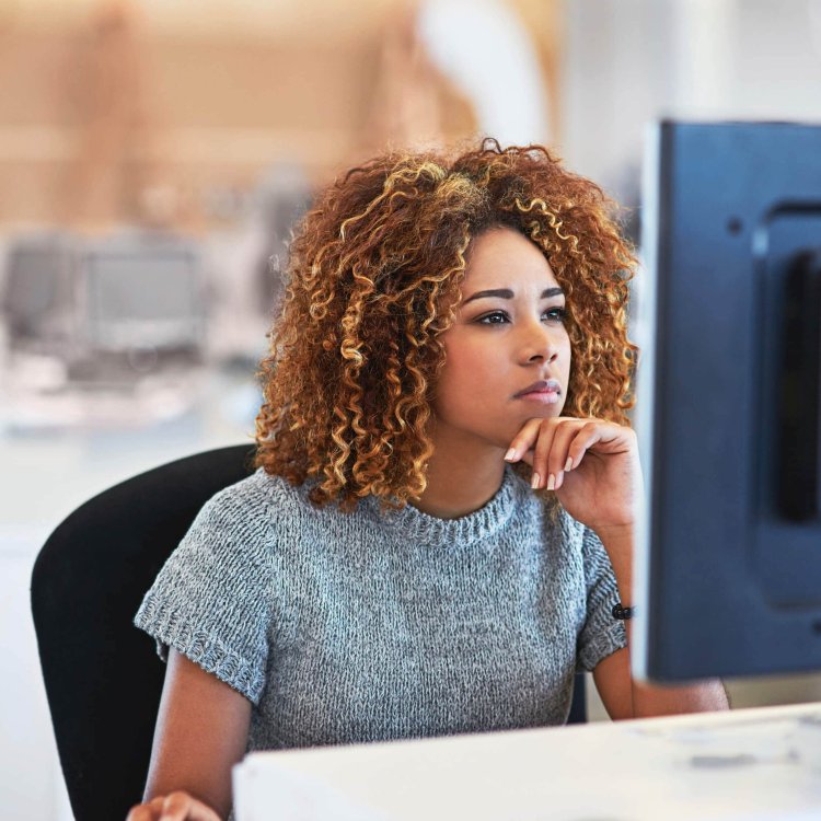 Office Hairstyles: Simple and Stylish Looks for Your Workday