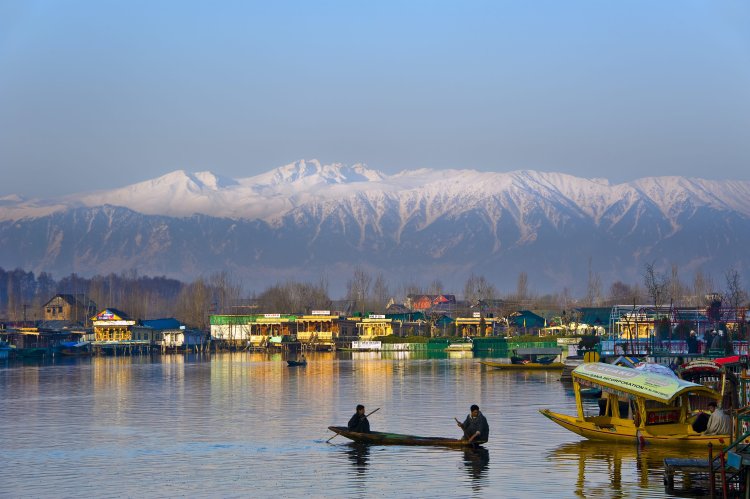 Journey to Paradise: Exploring the Unforgettable Charms of Kashmir